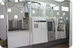 Tokarka CNC + robot